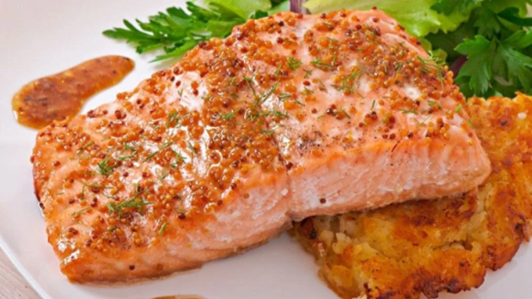 cá hồi áp chảo sốt bơ chanh
