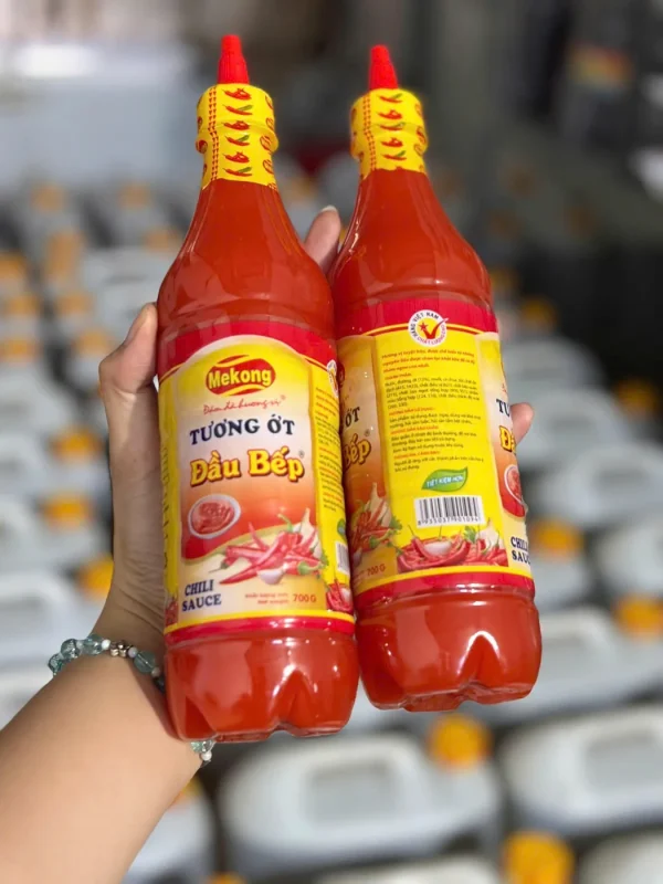 TƯƠNG ỚT ĐẦU BẾP 700GR*24c – Kho Lạnh Dĩ An